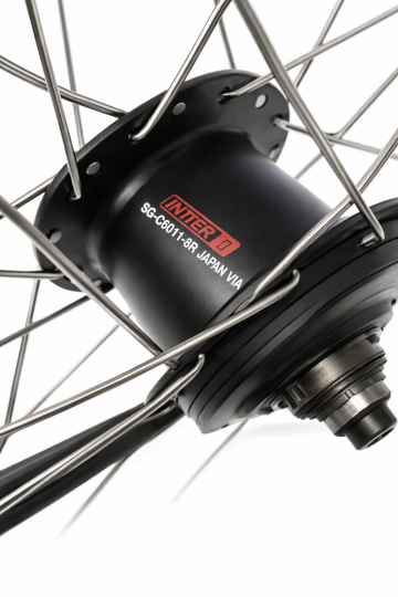 Bakfiets.nl achterwiel 26 inch Nexus 8 – detail naaf en spaken