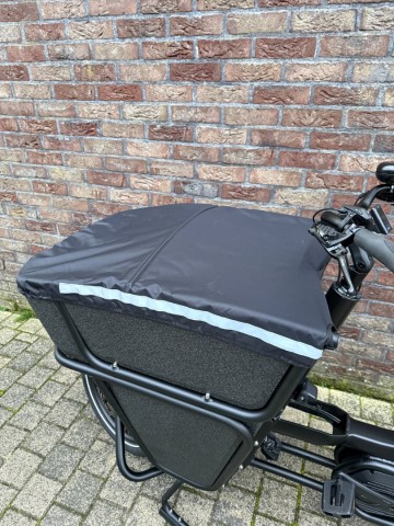 Urban Arrow Shorty dekzeil met spanlat en reflecterende strips