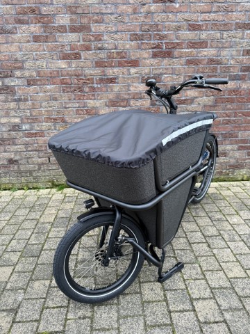 Urban Arrow Shorty dekzeil met spanlat en reflecterende strips